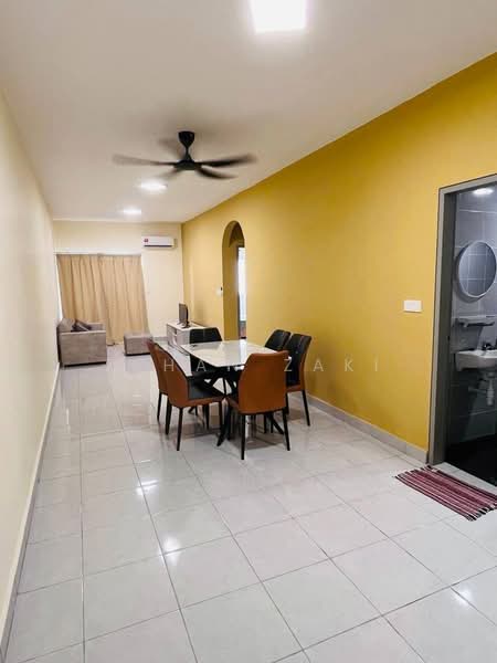 Apartment for Rent at Idaman Melur @ Cybersouth - Zehan Zaki - Living Room - PropertyGuru.com.my