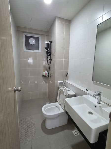 Condominium for Rent at Havana Beach Residences - Shawn Hong - Master Bathroom - PropertyGuru.com.my