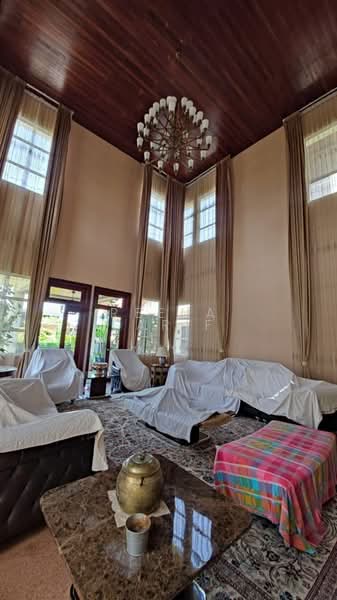 Bungalow for Sale in Shah Alam (Selangor) - Reena Sarif - Living Room - PropertyGuru.com.my