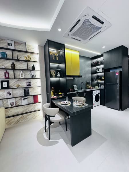 Service Residence for Sale at The Address @ Maxim Pelangi - Peter Kek - Kitchen - PropertyGuru.com.my