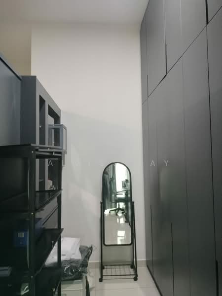 Cluster House for Sale in Taman Bestari Indah (Ulu Tiram) - Alviss Tay - Interior - PropertyGuru.com.my