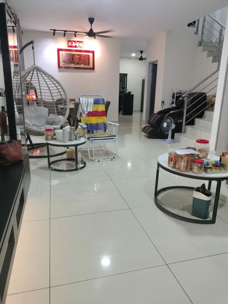 Cluster House for Sale in Taman Bestari Indah (Ulu Tiram) - Alviss Tay - Living Room - PropertyGuru.com.my