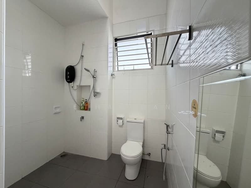 2-storey Terraced House for Sale in Austin (Johor Bahru) - Ethan Gan - Bathroom - PropertyGuru.com.my