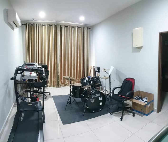 Semi-Detached House for Sale in Senibong Villas (Masai) - Sharon Lau - Gym - PropertyGuru.com.my