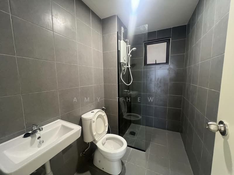 Vierra Residence untuk Untuk Disewa - RM 1,350 /bulan, Apr 2026 - Bathroom - PropertyGuru.com.my