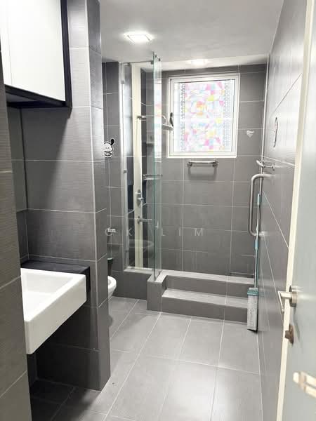 Tropez Residences untuk Untuk Disewa - RM 1,900 /bulan, Apr 2026 - Bathroom - PropertyGuru.com.my