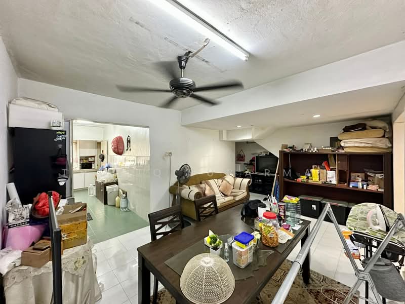2-storey Terraced House for Sale in SS3 (Petaling Jaya) - Thoriq Suparman - Living Room - PropertyGuru.com.my
