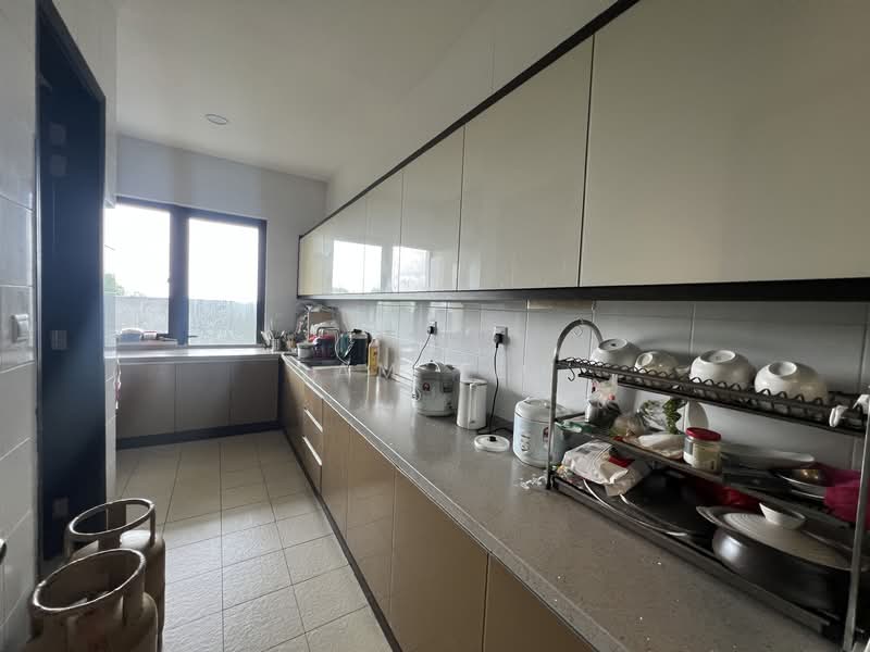 3.5-storey Terraced House for Rent in Duta Villa (Setia Alam) - Sam Teh - Kitchen - PropertyGuru.com.my