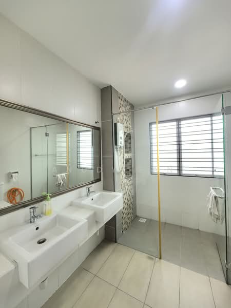 2.5-storey Terraced House for Sale in Bandar Bukit Tinggi 2 (Klang) - Anddy Gan - Bathroom - PropertyGuru.com.my