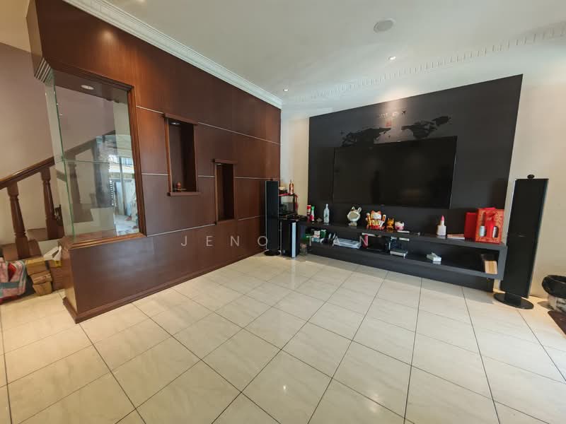 2-storey Terraced House for Rent in Kuching (Sarawak) - Jeno Tan - Living Room - PropertyGuru.com.my