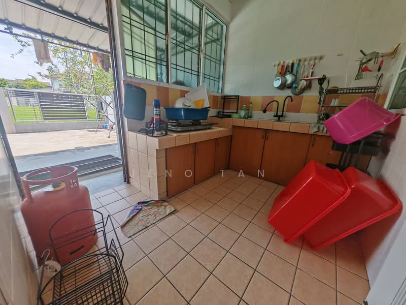 2-storey Terraced House for Rent in Kuching (Sarawak) - Jeno Tan - Kitchen - PropertyGuru.com.my