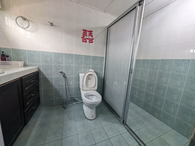 2-storey Terraced House for Rent in Kuching (Sarawak) - Jeno Tan - Bathroom - PropertyGuru.com.my