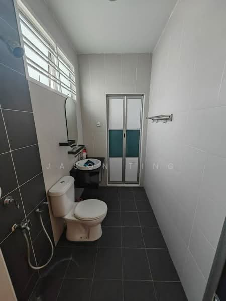 2-storey Terraced House for Sale in Taman Mount Austin (Tebrau) - Jason Ting - Bathroom - PropertyGuru.com.my