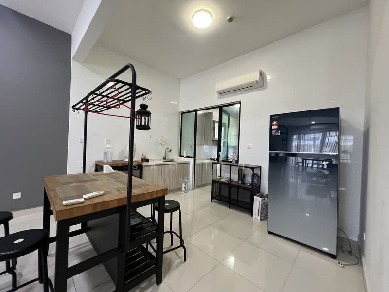 3-storey Terraced House for Rent in Duta Villa (Setia Alam) - Sam Teh - Kitchen - PropertyGuru.com.my