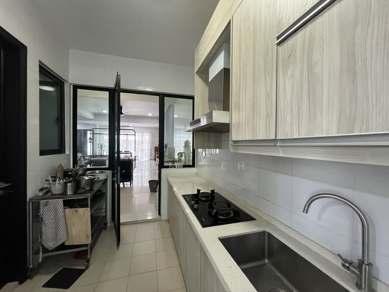 3-storey Terraced House for Rent in Duta Villa (Setia Alam) - Sam Teh - Kitchen - PropertyGuru.com.my