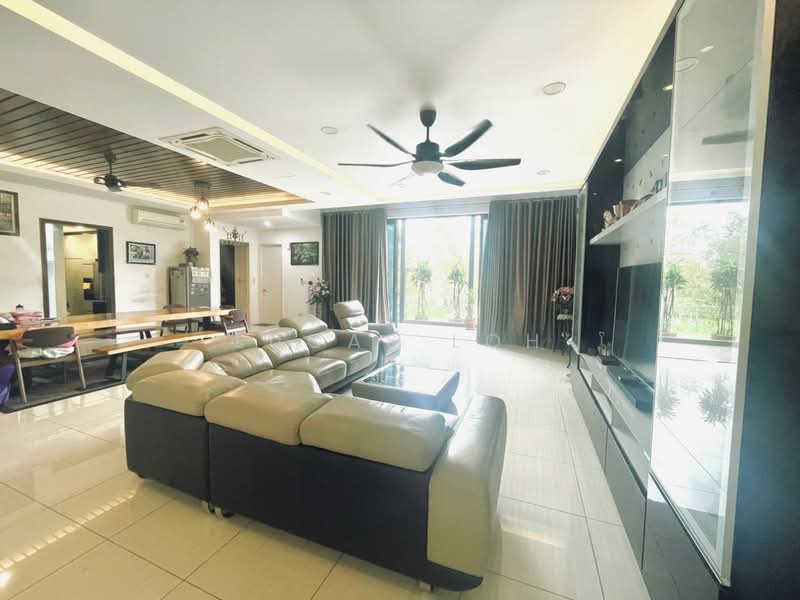 2-storey Terraced House for Sale in Puchong (Selangor) - Lucas Loh - Living Room - PropertyGuru.com.my