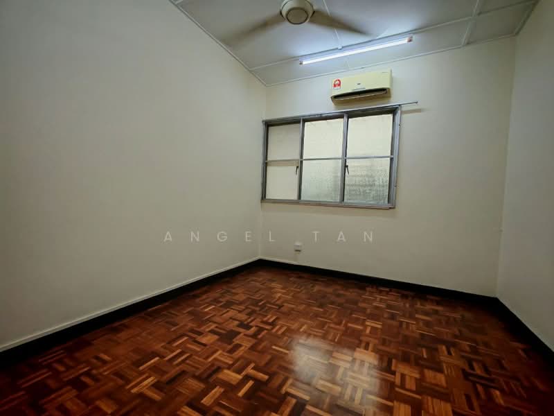 Semi-Detached House for Sale in Bandar Kinrara Seksyen 2 (Bandar Kinrara) - Angel Tan - Interior - PropertyGuru.com.my