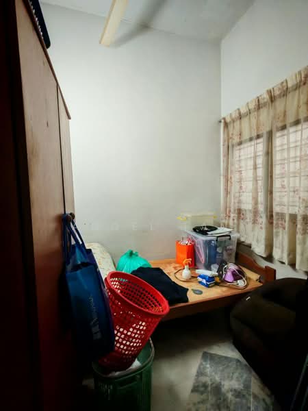 Semi-Detached House for Sale in Bandar Kinrara Seksyen 2 (Bandar Kinrara) - Angel Tan - Bedroom - PropertyGuru.com.my