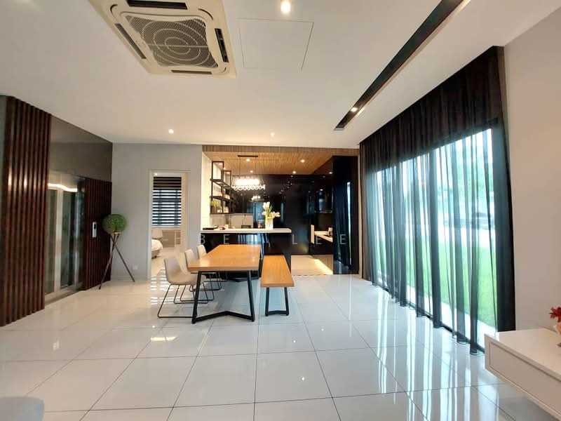 Rumah Teres 3-Tingkat untuk Dijual di Klang (Selangor) - Bee Lee - Living Room - PropertyGuru.com.my