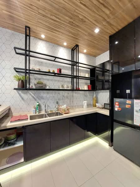 Rumah Teres 3-Tingkat untuk Dijual di Klang (Selangor) - Bee Lee - Kitchen - PropertyGuru.com.my