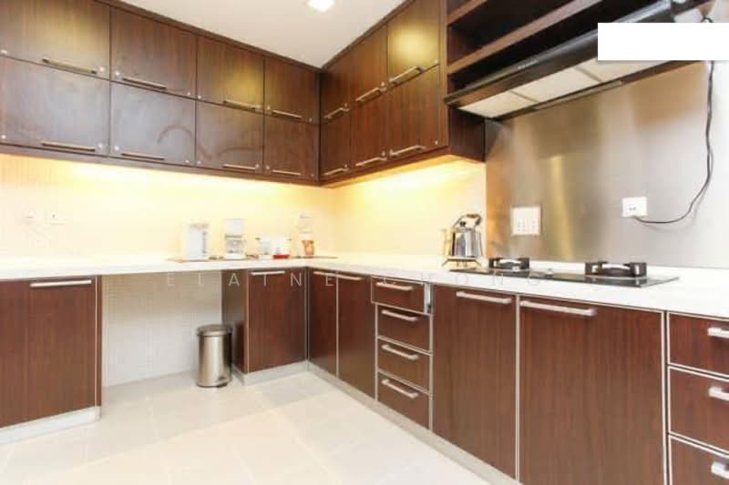 The Capsquare Residences untuk Untuk Dijual - RM 1,850,000, Mac 2026 - Kitchen - PropertyGuru.com.my