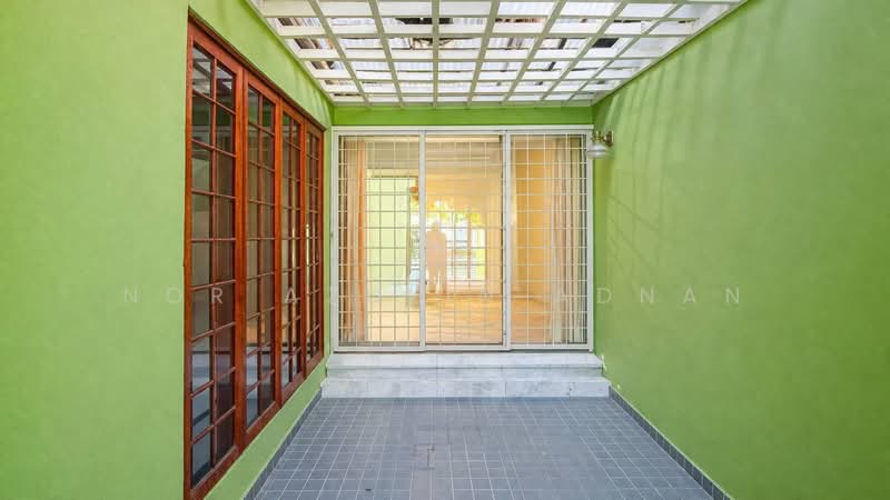 2-storey Terraced House for Sale in Subang Jaya (Selangor) - Nor Azdlin Adnan - Exterior - PropertyGuru.com.my