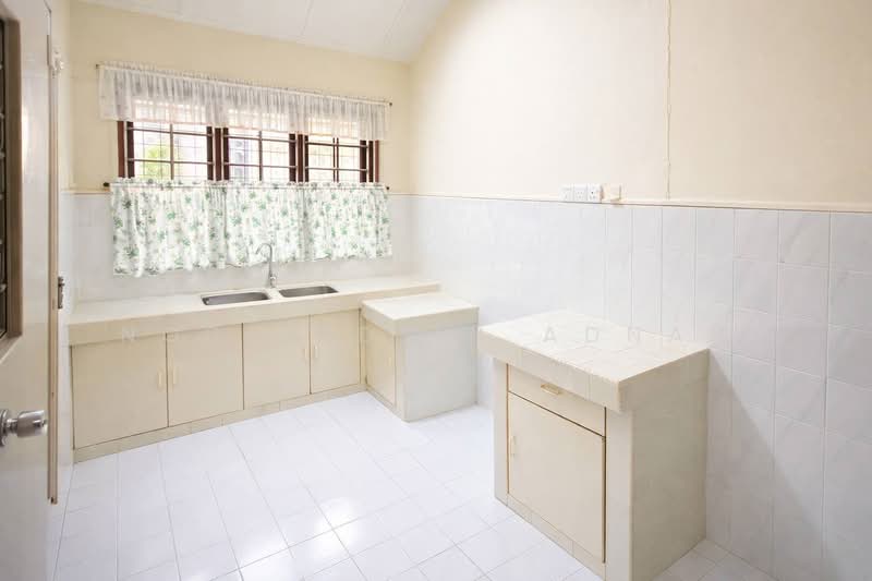 2-storey Terraced House for Sale in Subang Jaya (Selangor) - Nor Azdlin Adnan - Kitchen - PropertyGuru.com.my