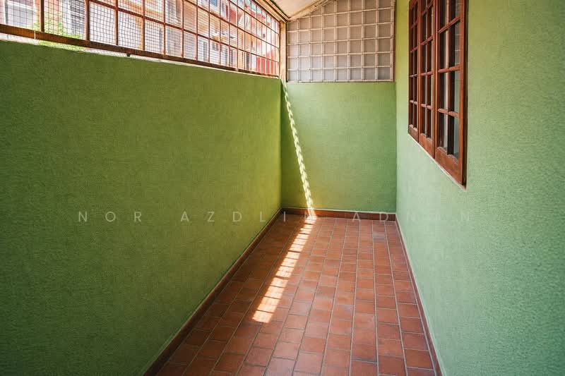 2-storey Terraced House for Sale in Subang Jaya (Selangor) - Nor Azdlin Adnan - Balcony - PropertyGuru.com.my