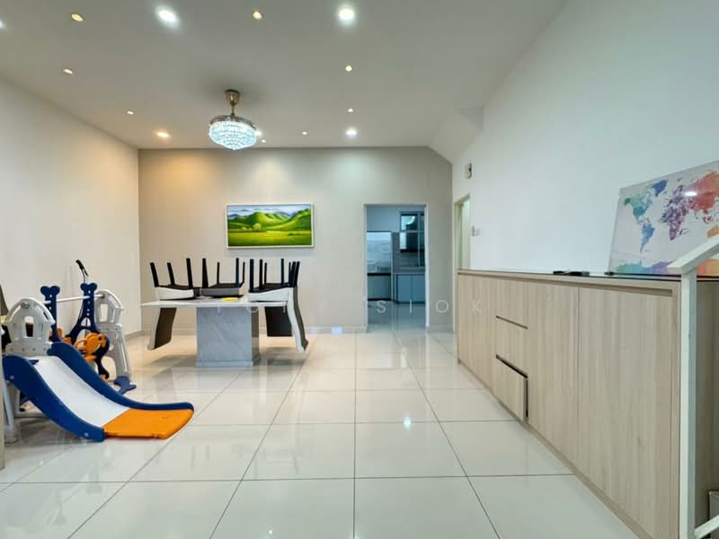 2-storey Terraced House for Sale in Bandar Seri Alam (Masai) - Tony Siok - Living Room - PropertyGuru.com.my
