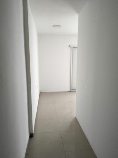 Shop / Office for Sale in Taman Tasek (Johor Bahru) - Tony Siok - Corridor - PropertyGuru.com.my