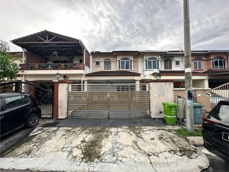 2-storey Terraced House for Sale in Taman Bullion Mewah (Batu Caves) - Jagger Moo - Exterior - PropertyGuru.com.my