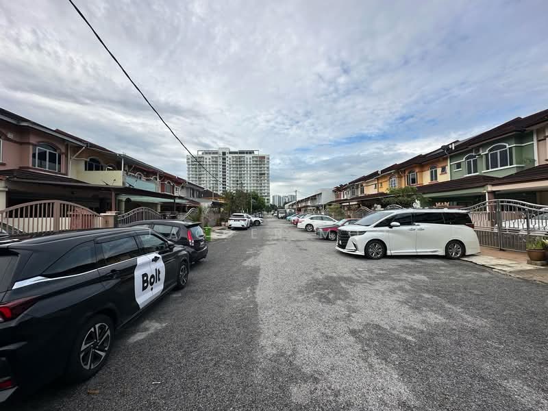2-storey Terraced House for Sale in Taman Bullion Mewah (Batu Caves) - Jagger Moo - PropertyGuru.com.my