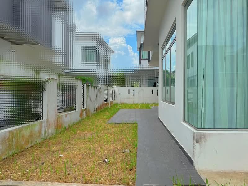 Semi-Detached House for Sale in Nusa Duta (Iskandar Puteri (Nusajaya)) - Gelyne Yong - Exterior - PropertyGuru.com.my