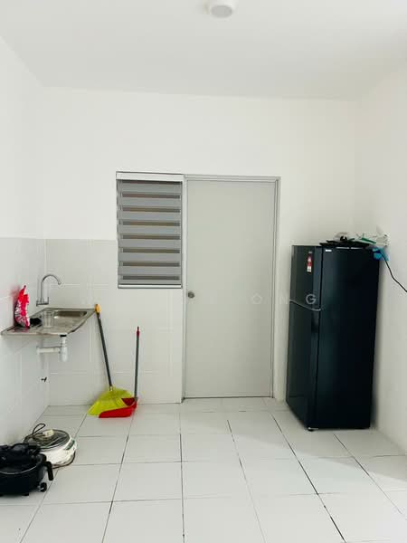 Condominium for Rent at Residensi Sateria - Wilson Ong - Kitchen - PropertyGuru.com.my