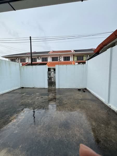 2-storey Terraced House for Rent in Kuching (Sarawak) - Jeno Tan - Exterior - PropertyGuru.com.my