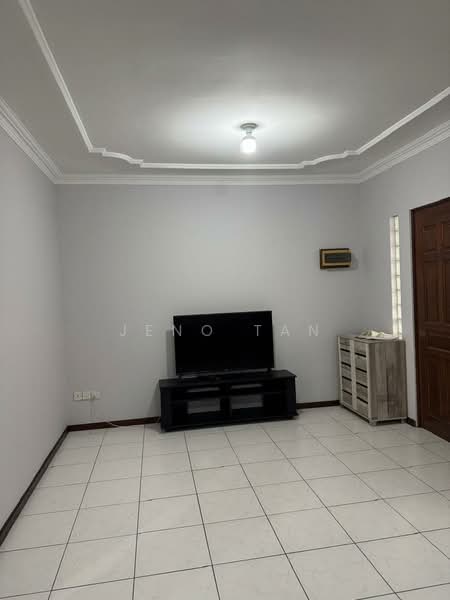 2-storey Terraced House for Rent in Kuching (Sarawak) - Jeno Tan - Living Room - PropertyGuru.com.my