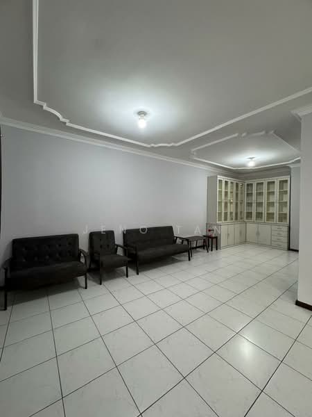 2-storey Terraced House for Rent in Kuching (Sarawak) - Jeno Tan - Living Room - PropertyGuru.com.my