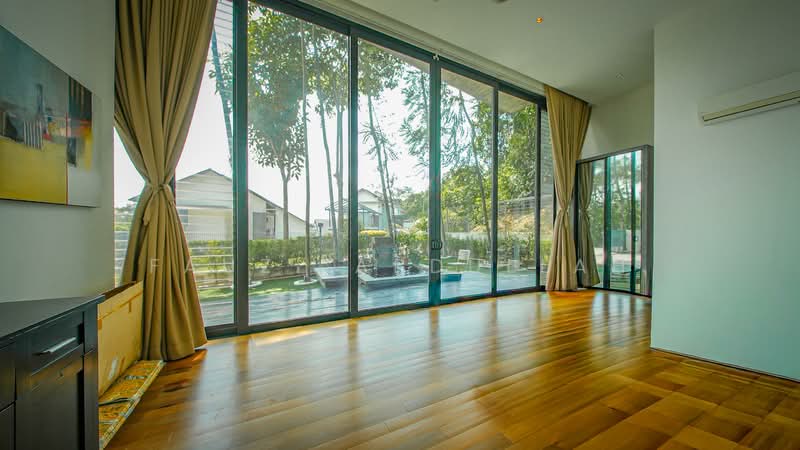 Kayangan Heights, Shah Alam untuk Untuk Dijual - RM 3,700,000, Mac 2026 - Living Room - PropertyGuru.com.my