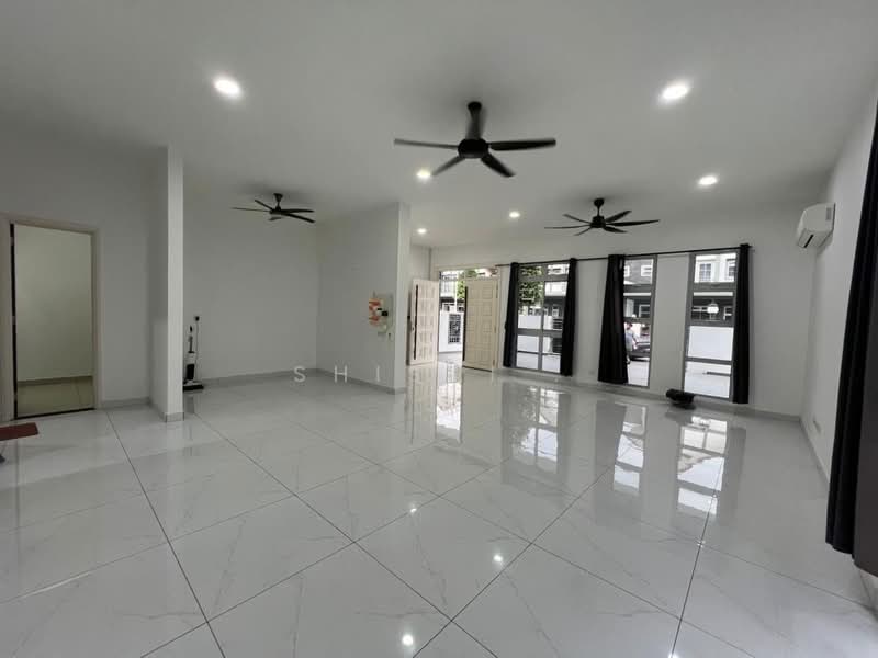 Semi-Detached House for Rent in Eco Spring (Johor Bahru) - Shishi . - Living Room - PropertyGuru.com.my