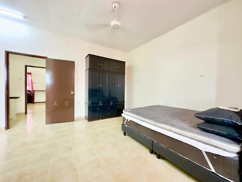 2-storey Terraced House for Sale in Sungai Buloh (Selangor) - Ashraf Azwan - Bedroom - PropertyGuru.com.my