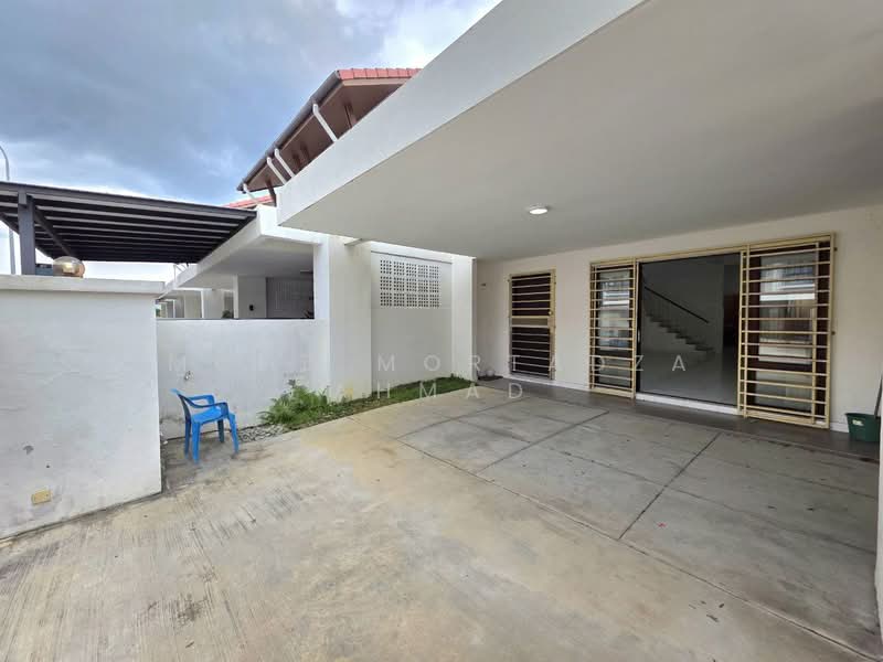 2-storey Terraced House for Sale in Semenyih (Selangor) - Mohd Mortadza Ahmad - Exterior - PropertyGuru.com.my