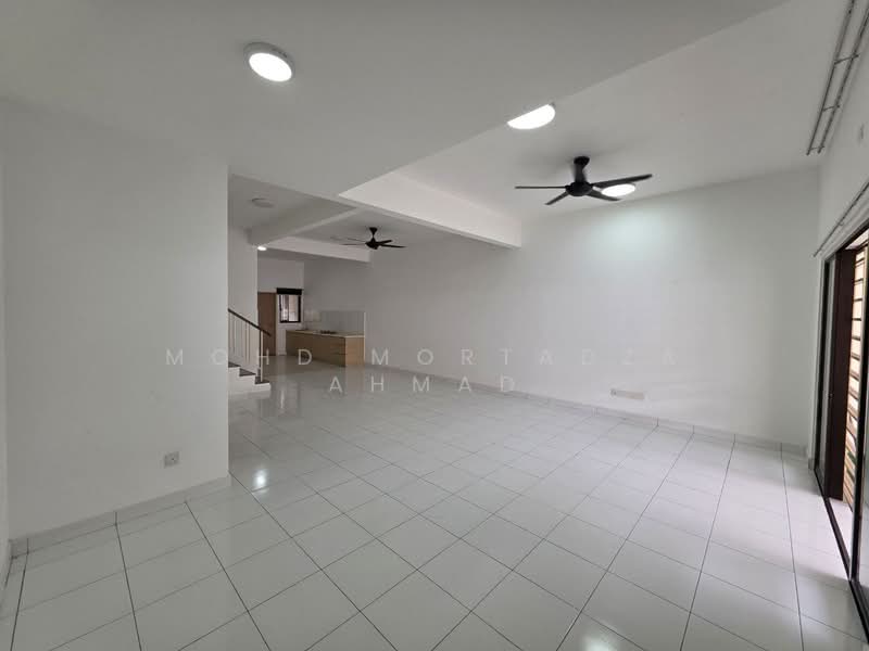2-storey Terraced House for Sale in Semenyih (Selangor) - Mohd Mortadza Ahmad - Living Room - PropertyGuru.com.my