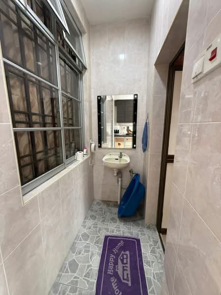 Taman Setia Indah untuk Untuk Dijual - RM 688,000, Mac 2026 - Bathroom - PropertyGuru.com.my
