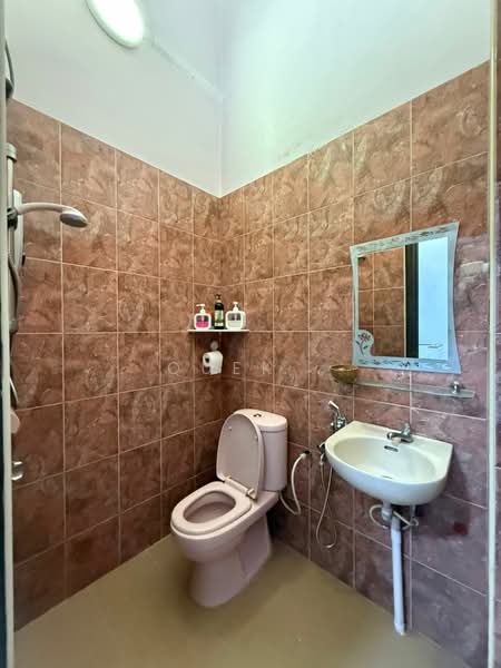 Taman Setia Indah untuk Untuk Dijual - RM 688,000, Mac 2026 - Bathroom - PropertyGuru.com.my