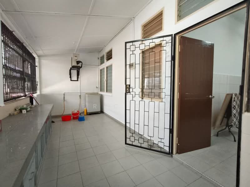 1-storey Terraced House for Rent in Taman Pelangi (Johor Bahru) - Eric Tee - Interior - PropertyGuru.com.my