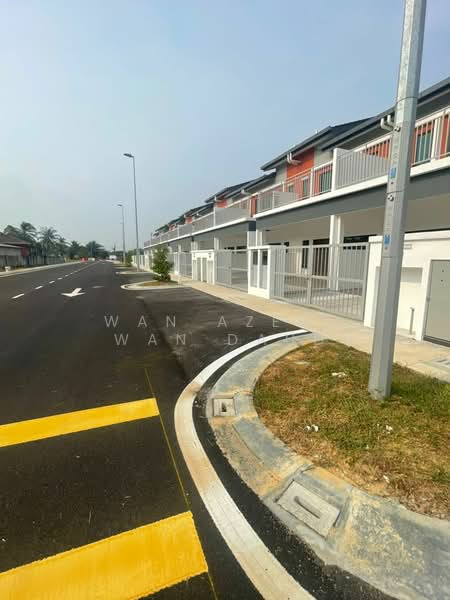 2-storey Terraced House for Sale in Dengkil (Selangor) - Wan Azemi Wan Daud - Exterior - PropertyGuru.com.my