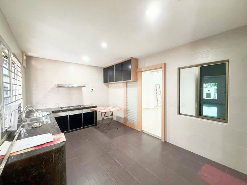 Untuk Dijual - Ehsan Jaya