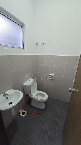 2-storey Terraced House for Sale in Kota Warisan (Sepang) - Kimmy Chua - Bathroom - PropertyGuru.com.my