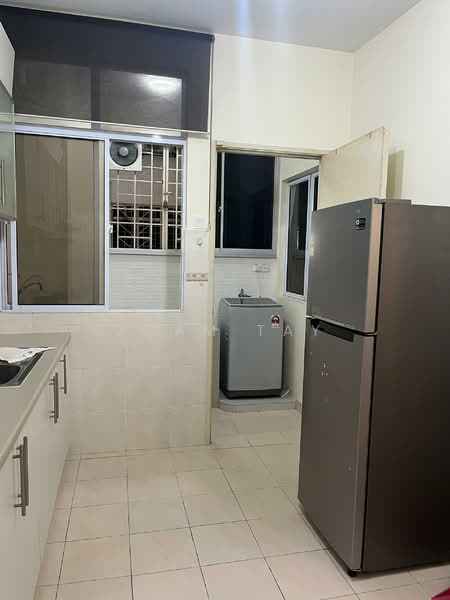 Condominium for Rent at Aseana Puteri - Adam Tay - Kitchen - PropertyGuru.com.my