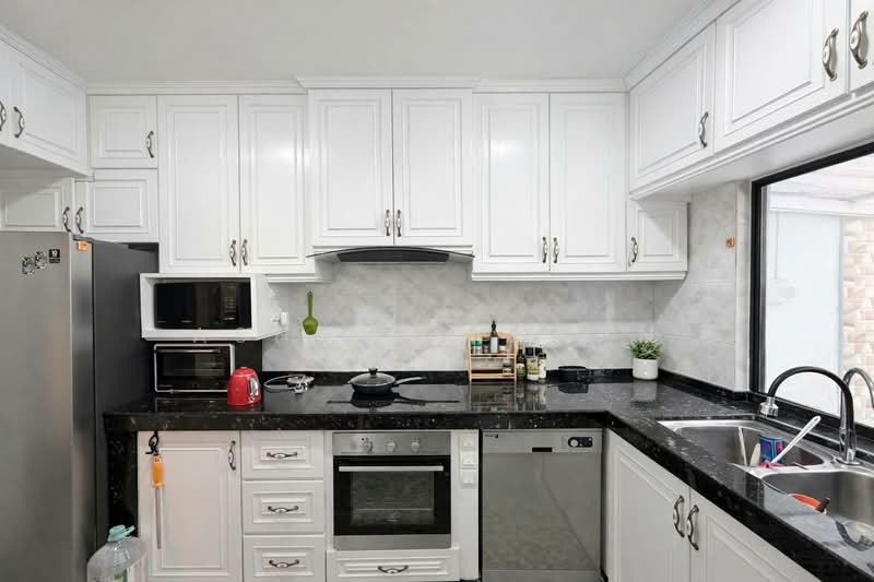 2-storey Terraced House for Sale in Ampang Jaya (Ampang) - Ashraf Azwan - Kitchen - PropertyGuru.com.my